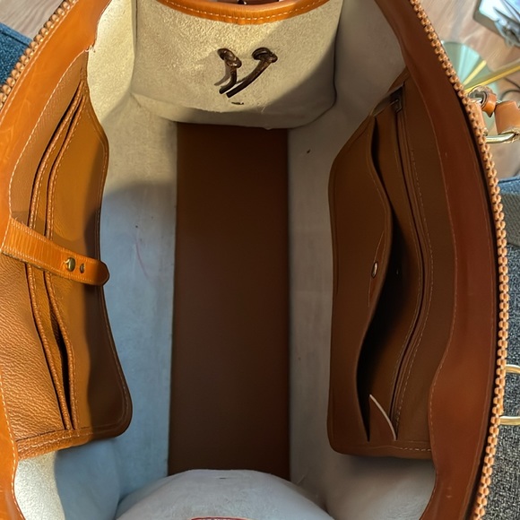 Vintage Dooney and Bourke Large Satchel - Picture 7 of 10